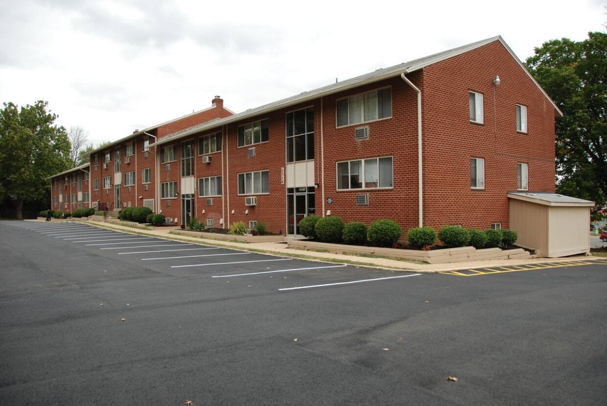 Apartment for rent at 2332 Glendale Terrace #A1, Alexandria, VA 22303