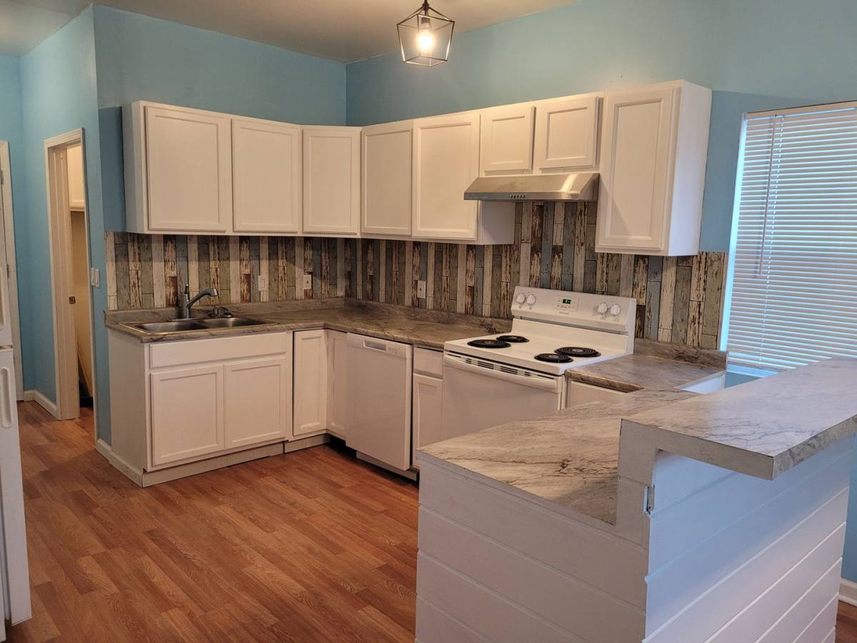 House for rent at 1631 N Hydraulic, Wichita, KS 67214