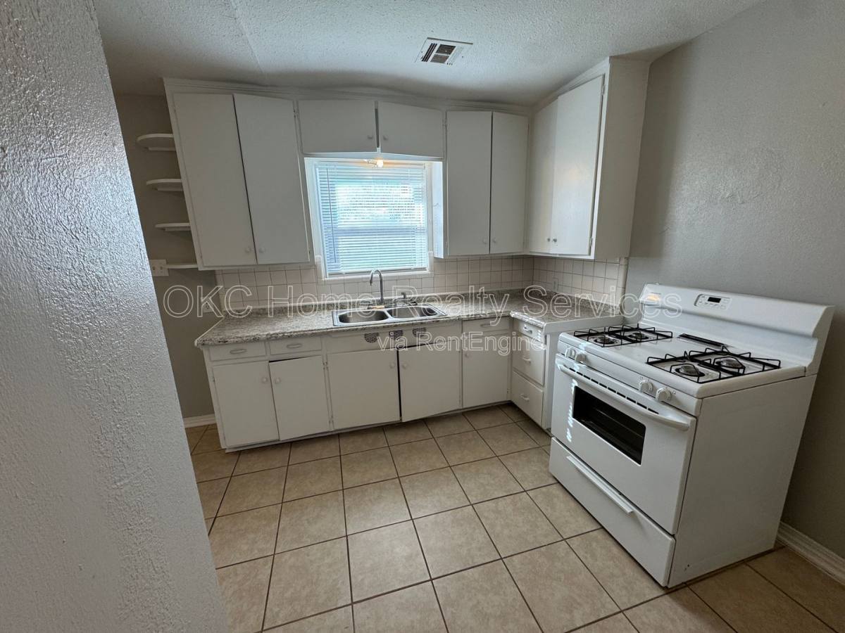 House for rent at 1516 Park Circle, Oklahoma City, OK 73111
