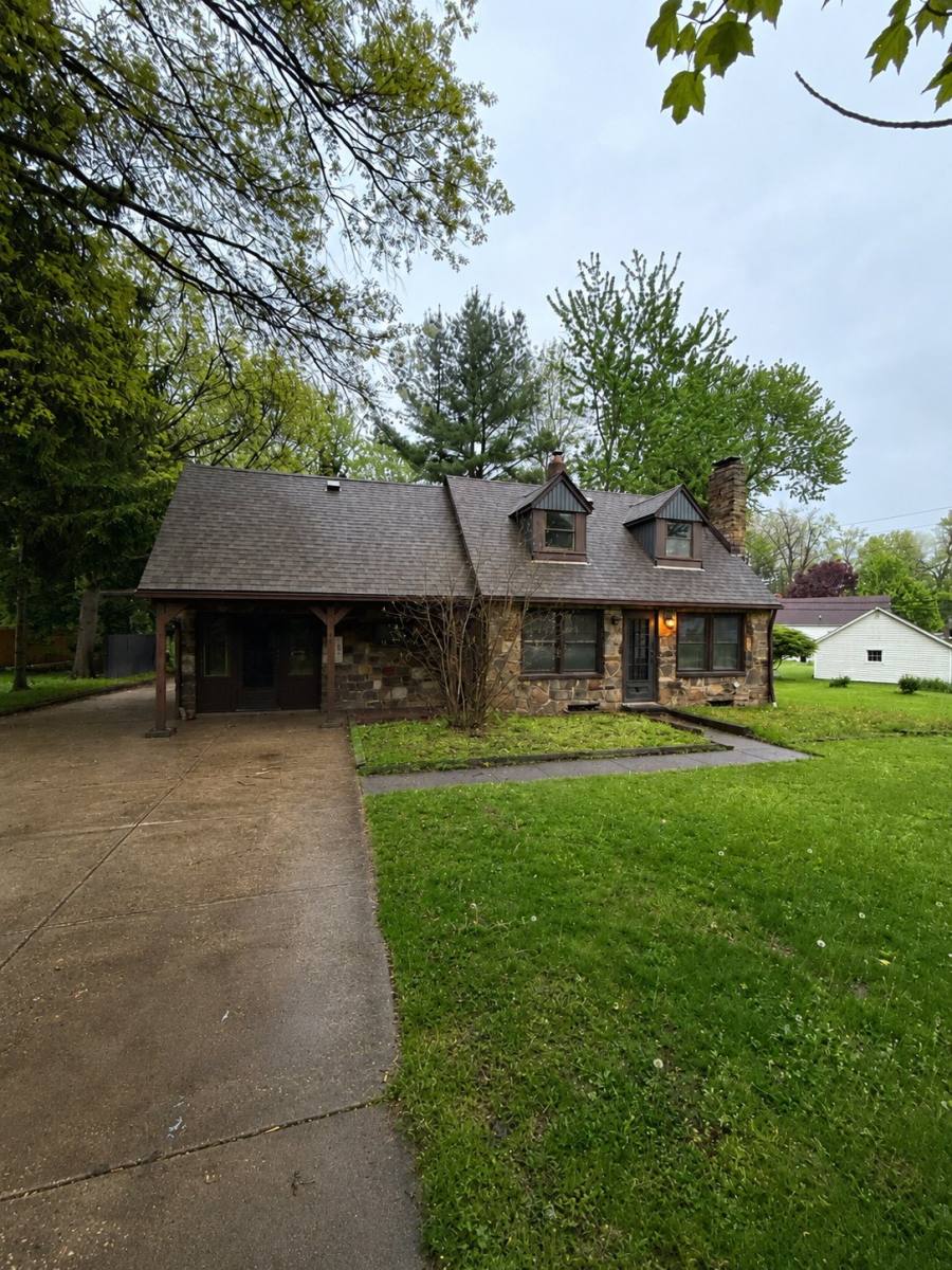 House for rent at 2093 Newcome St, Cleveland, OH 44143