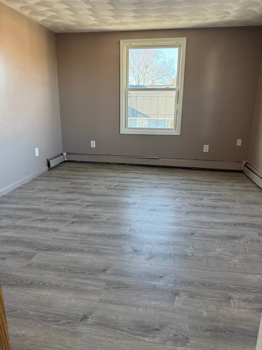 Apartment for rent at 635 Fall River Ave #2B, Seekonk, MA 02771