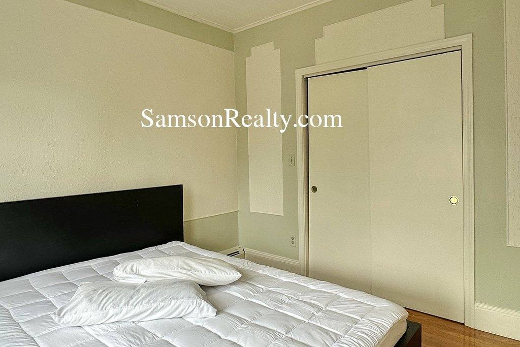 Apartment for rent at 94 Medway #6, Providence, RI 02906