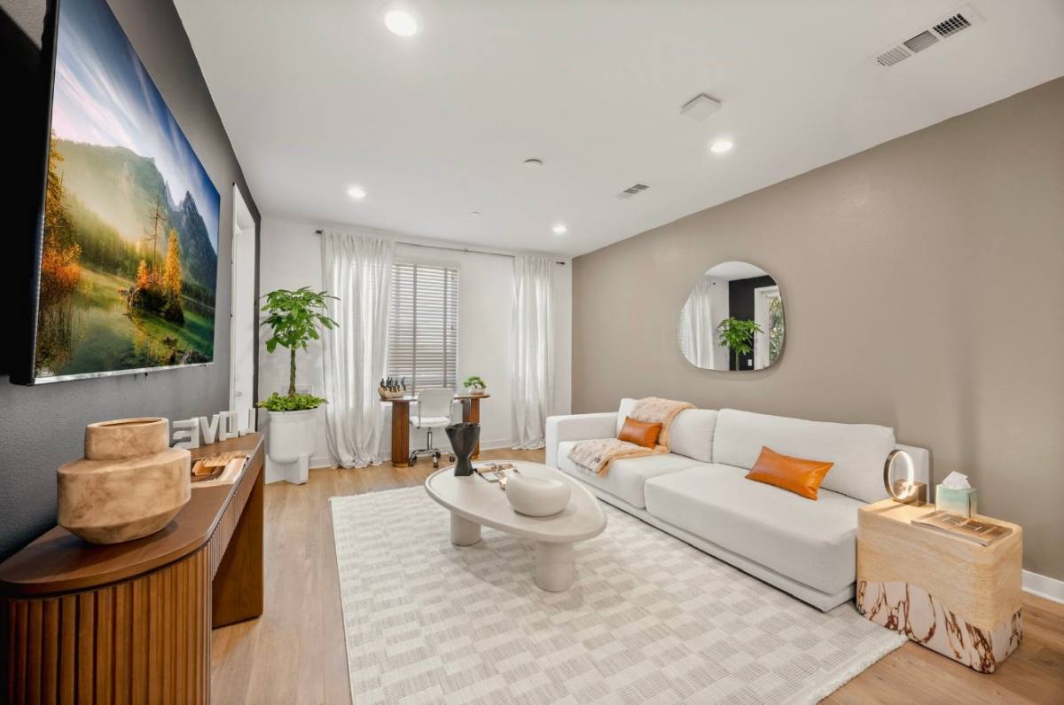 Apartment for rent at 2338 Nolita, Irvine, CA 92612