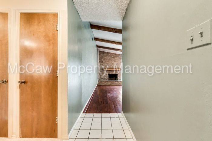 House for rent at 2913 Green Ridge St, Fort Worth, TX 76133