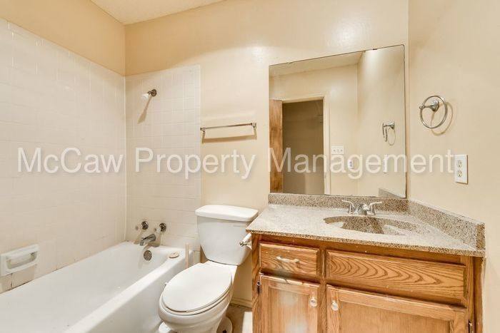 House for rent at 2913 Green Ridge St, Fort Worth, TX 76133