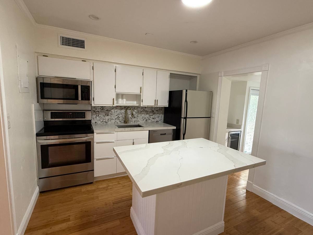 House for rent at 1413 SW 23rd Ave, Fort Lauderdale, FL 33312