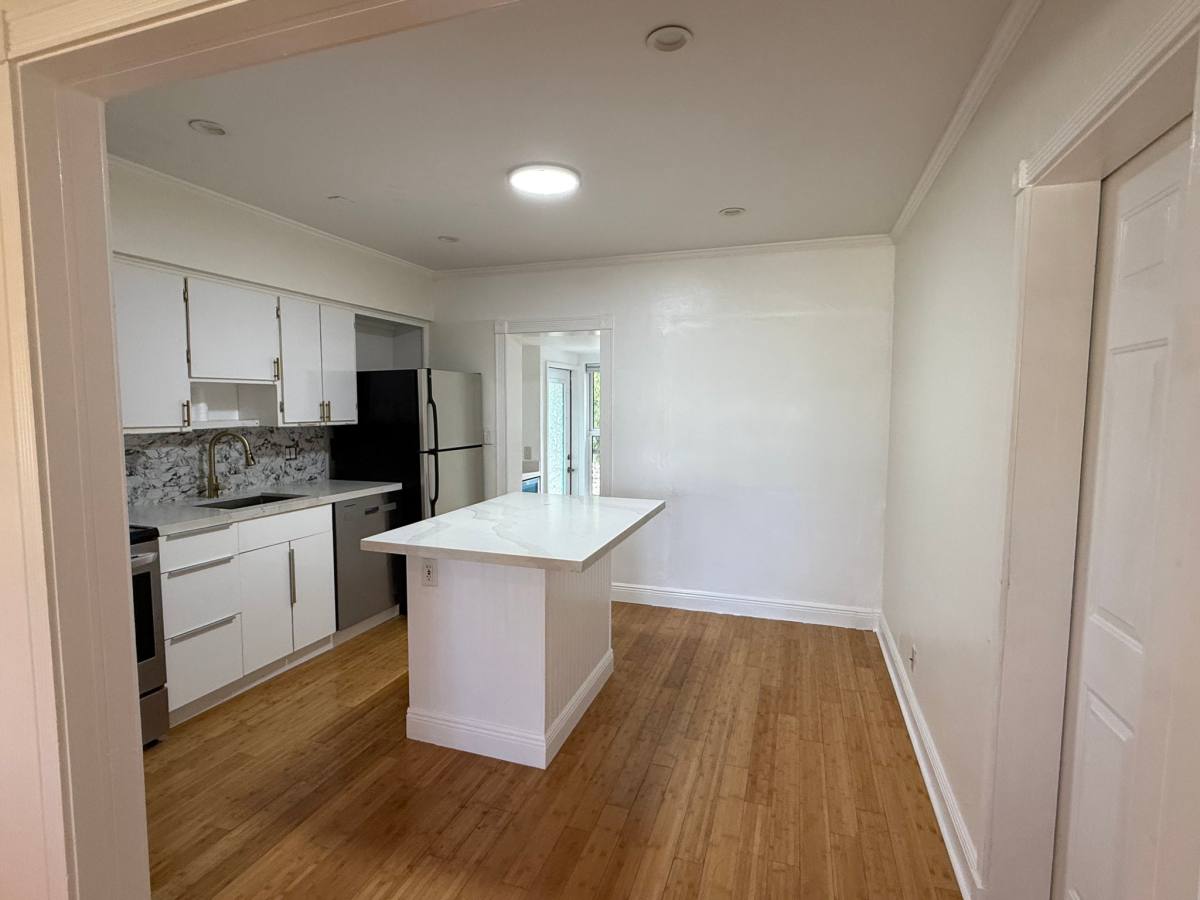 House for rent at 1413 SW 23rd Ave, Fort Lauderdale, FL 33312