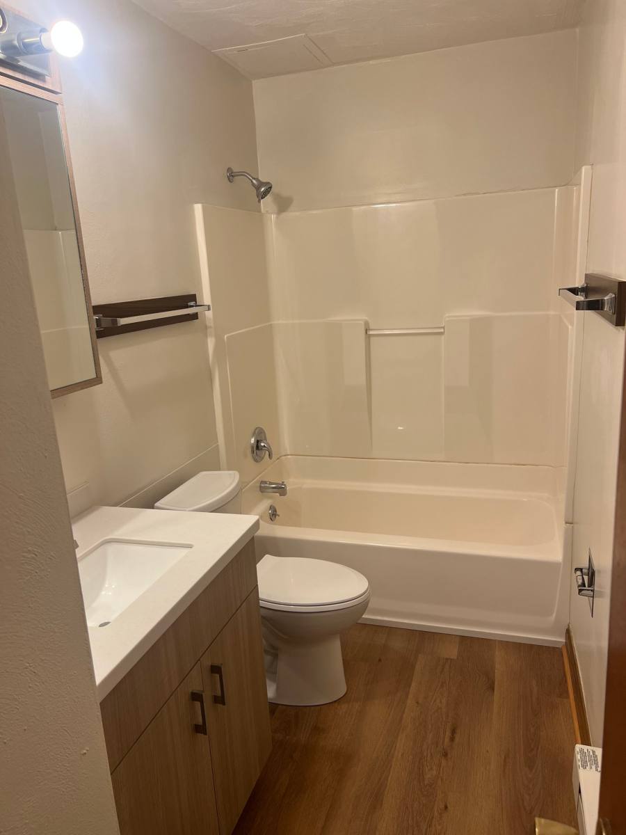 Apartment for rent at 990 Somerset Dr #10, Miamisburg, OH 45342