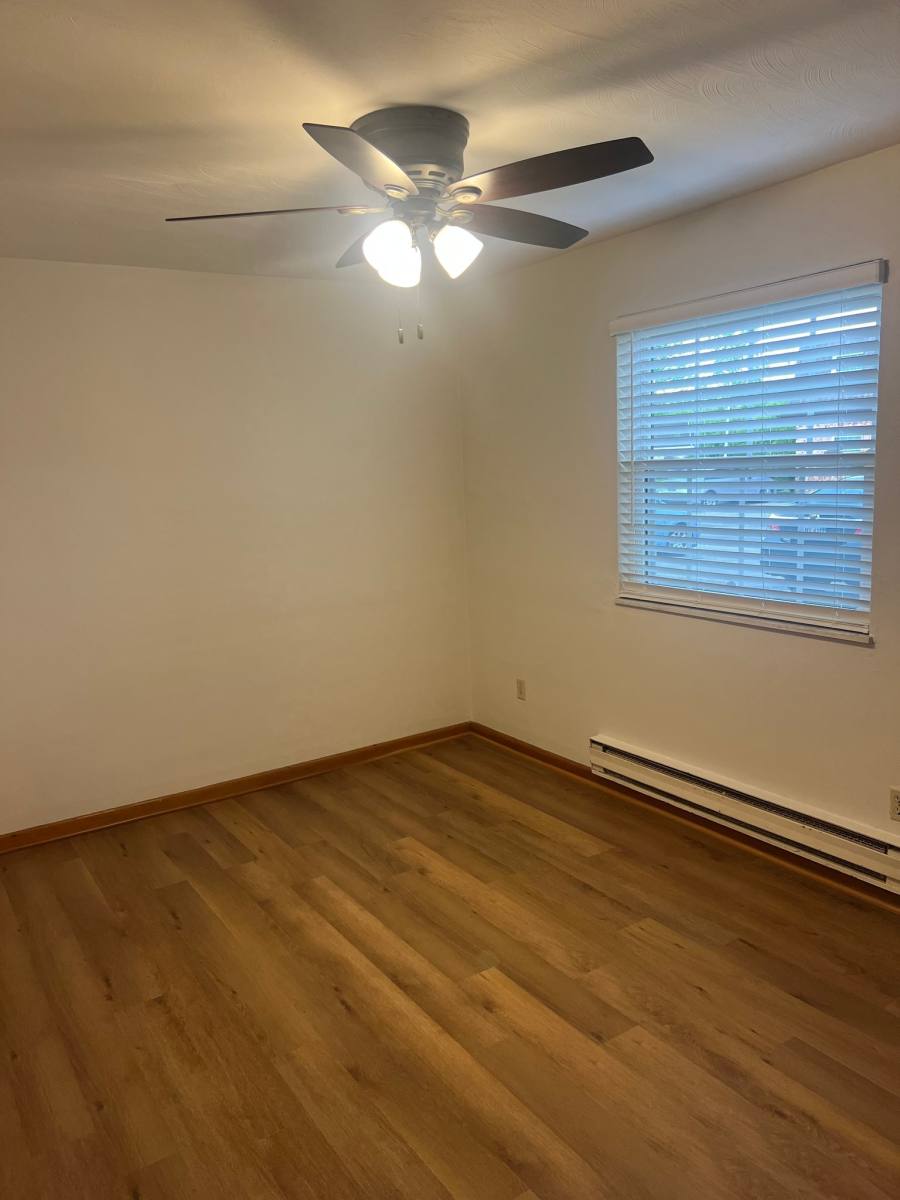 Apartment for rent at 990 Somerset Dr #10, Miamisburg, OH 45342