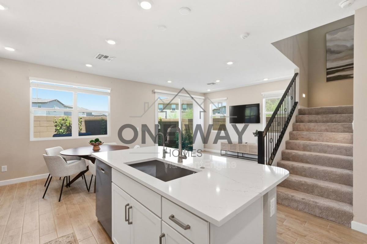 Townhouse for rent at 5832 E Rose Garden Lane, Phoenix, AZ 85054