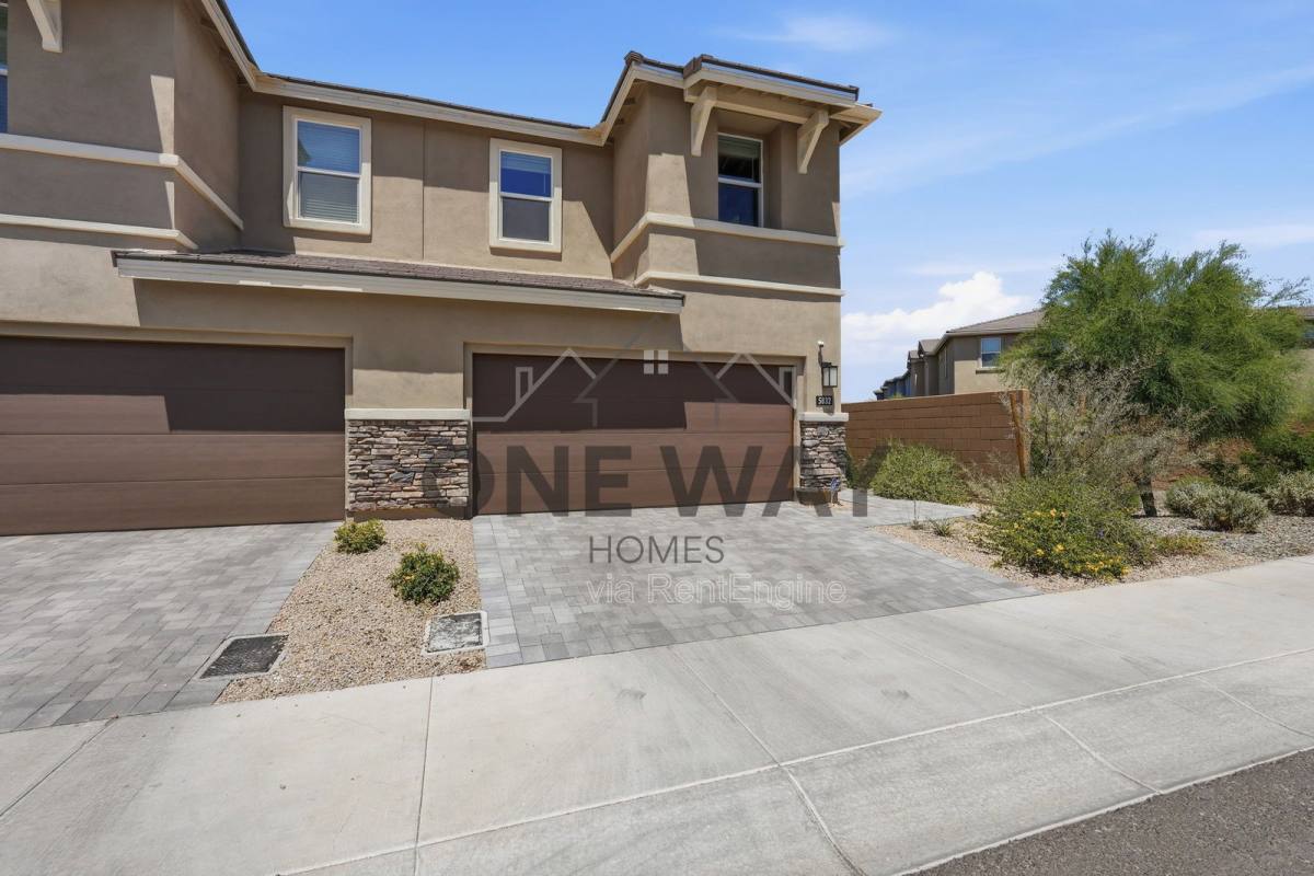 Townhouse for rent at 5832 E Rose Garden Lane, Phoenix, AZ 85054