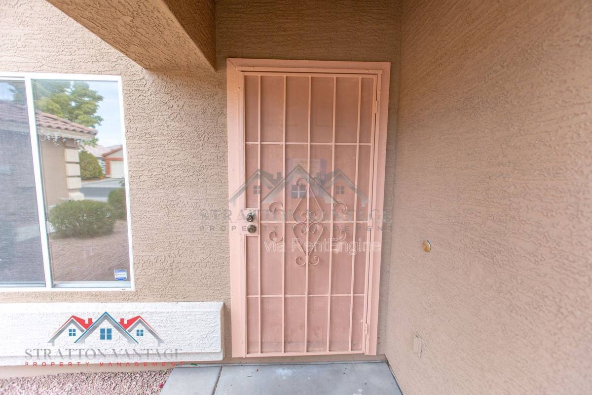 House for rent at 11801 W Paradise Dr, El Mirage, AZ 85335