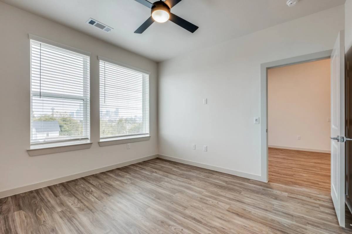 Apartment for rent at 624 N Lancaster Ave #213, Dallas, TX 75203