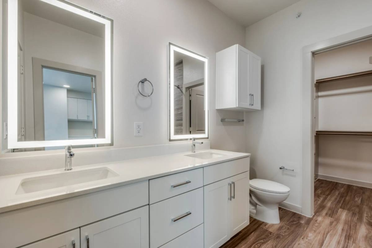 Apartment for rent at 624 N Lancaster Ave #213, Dallas, TX 75203