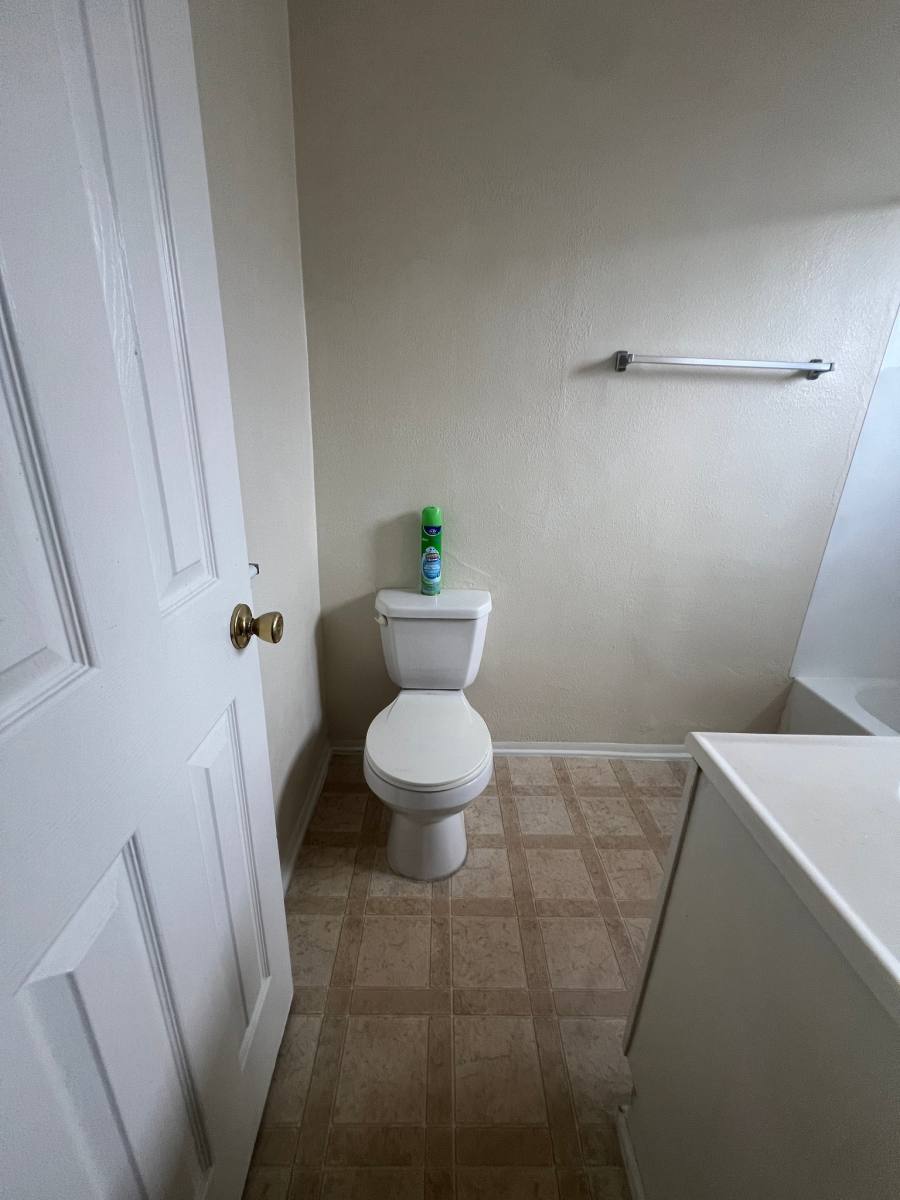 Apartment for rent at 5822 Kingman Ave #H, Fullerton, CA 92831