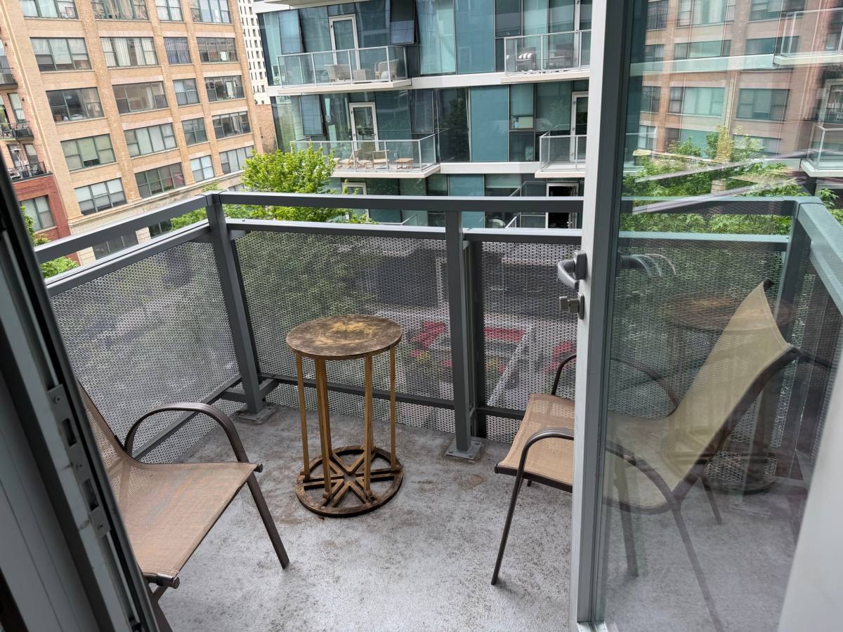 Apartment for rent at 1345 S Wabash, Chicago, IL 60605