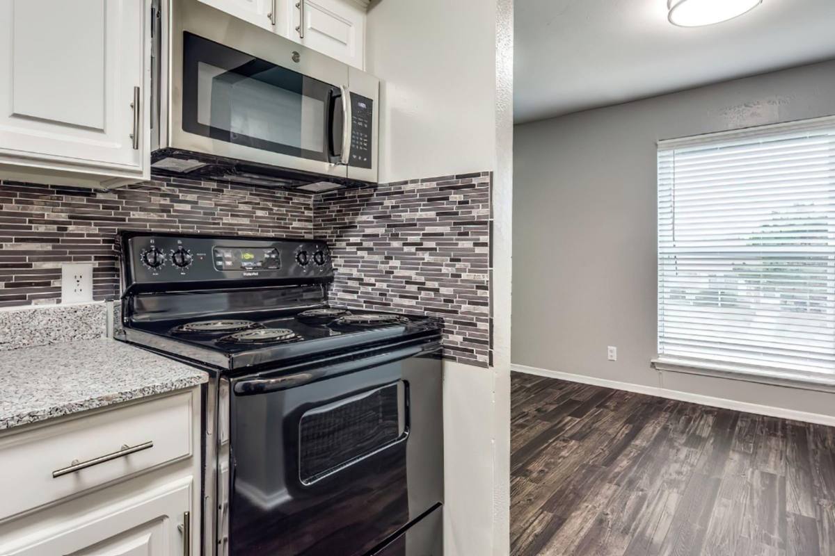 Apartment for rent at 7913 Harwood Rd #31, Fort Worth, TX 76108