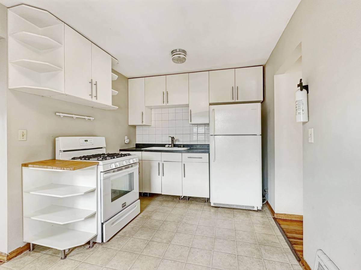 Condo for rent at 1008 16th Ave SE, Minneapolis, MN 55414