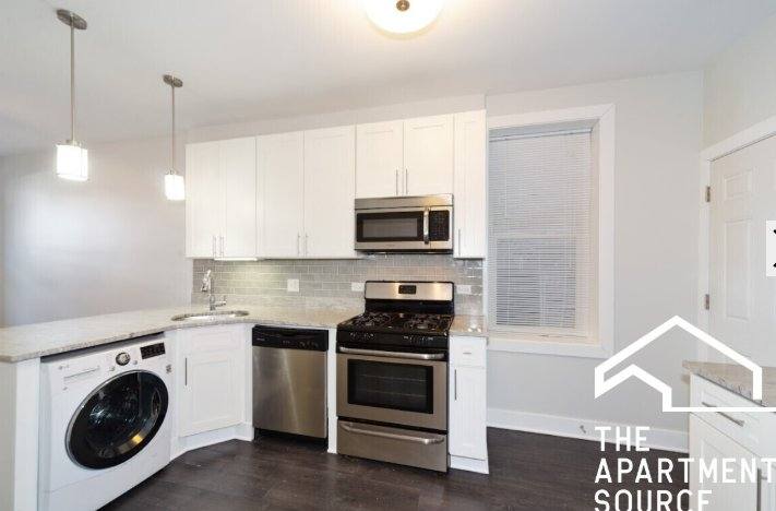 Apartment for rent at 1433 N Cleaver #1R, Chicago, IL 60642