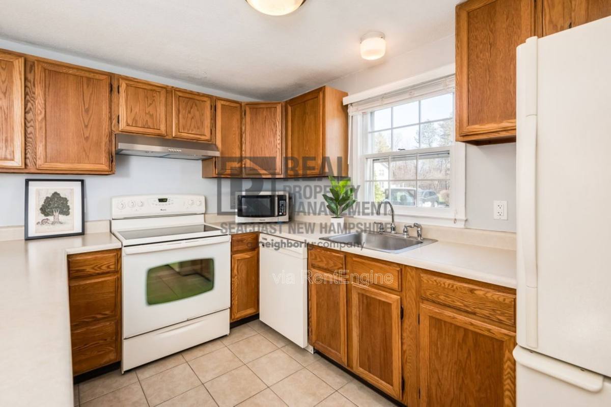 Townhouse for rent at 7 Springfield Estates, Rochester, NH 03867