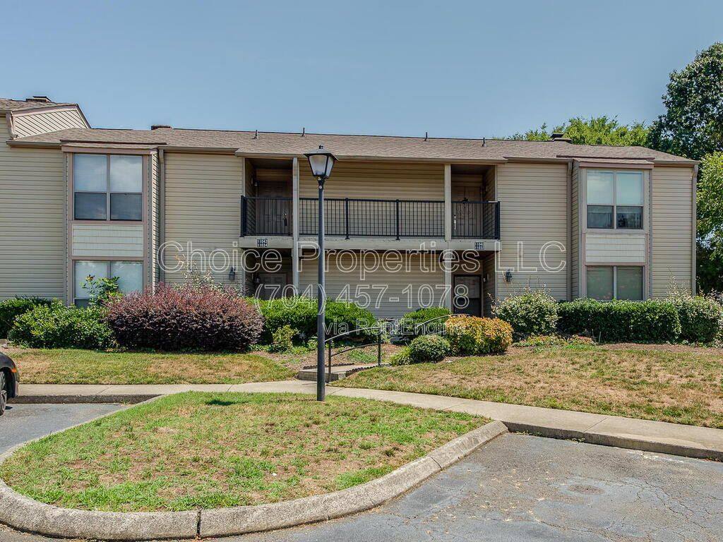 Apartment for rent at 11042 Running Ridge Rd, Charlotte, NC 28226