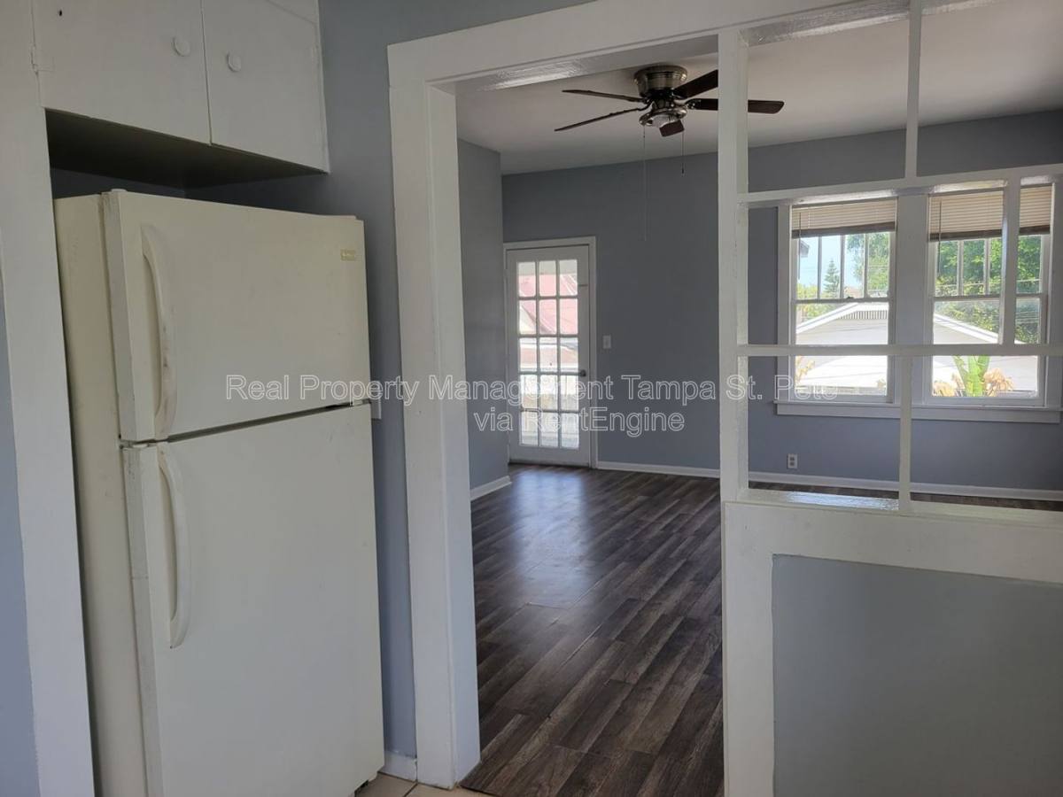 Apartment for rent at 3005 Sanchez St #5, Tampa, FL 33605