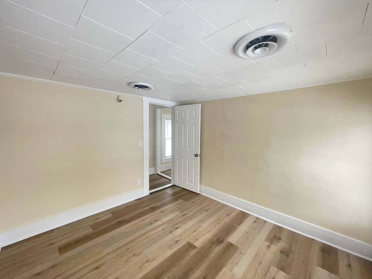 Apartment for rent at 98 Main St #2, Raymond, NH 03077