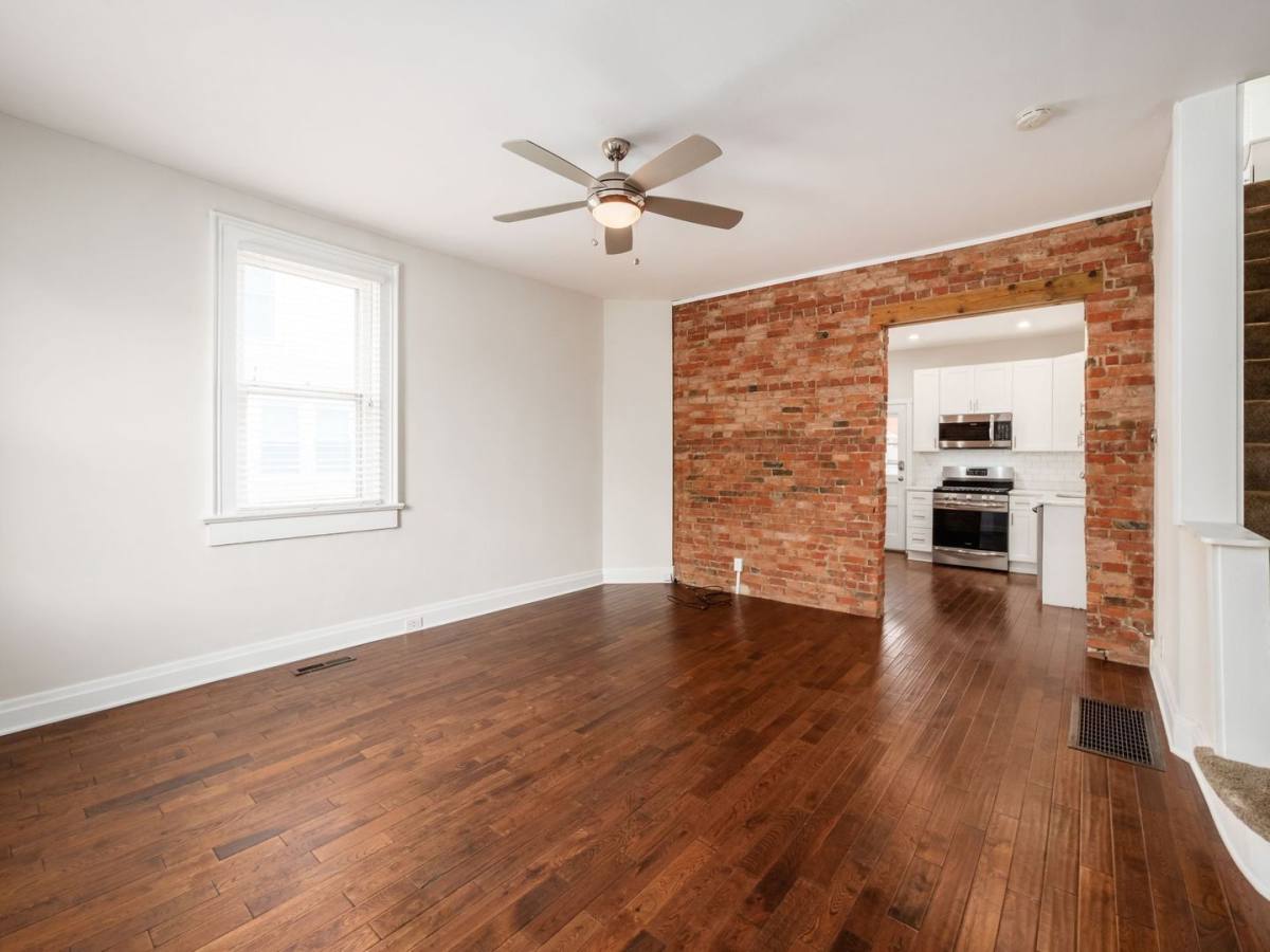 Apartment for rent at 506 S Lazelle St, Columbus, OH 43206