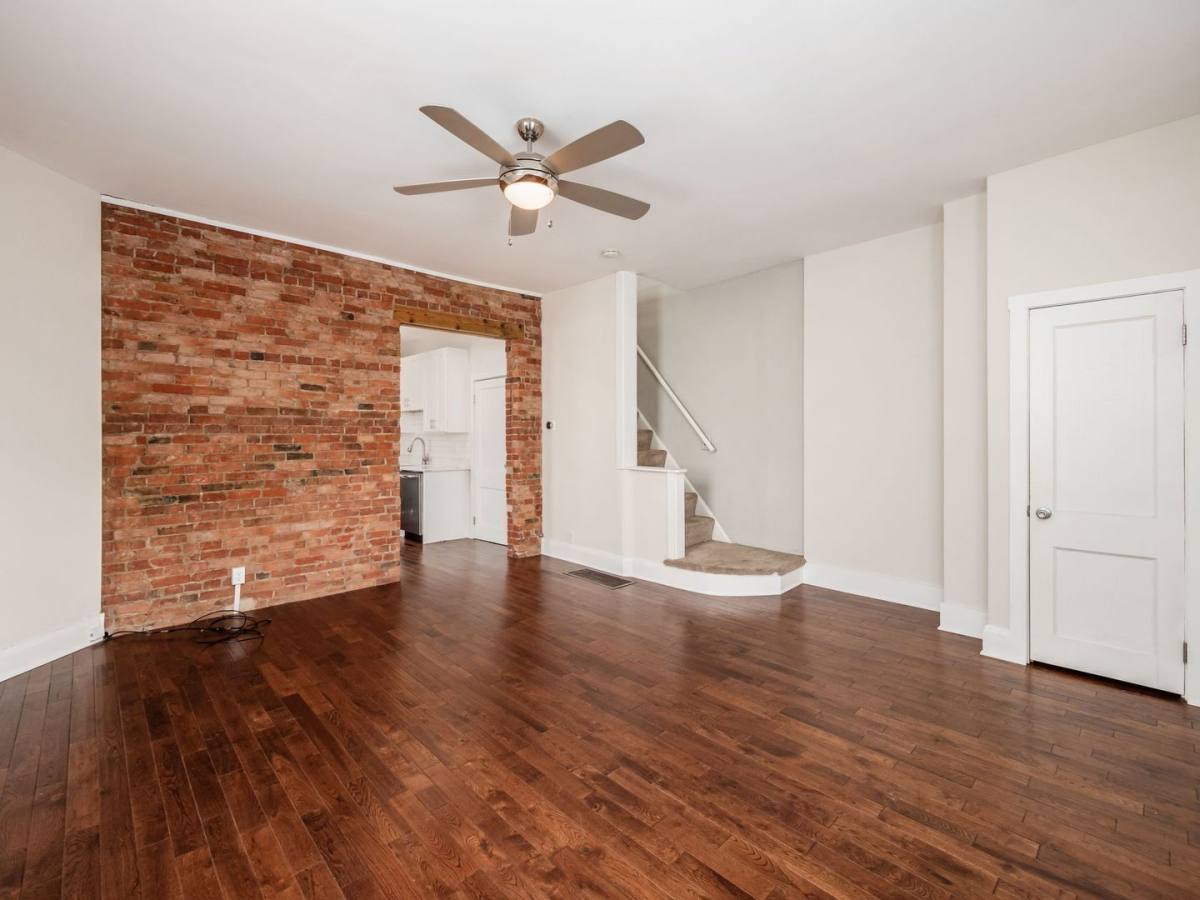 Apartment for rent at 506 S Lazelle St, Columbus, OH 43206