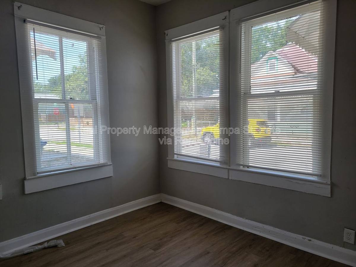 Apartment for rent at 3005 Sanchez St #4, Tampa, FL 33605