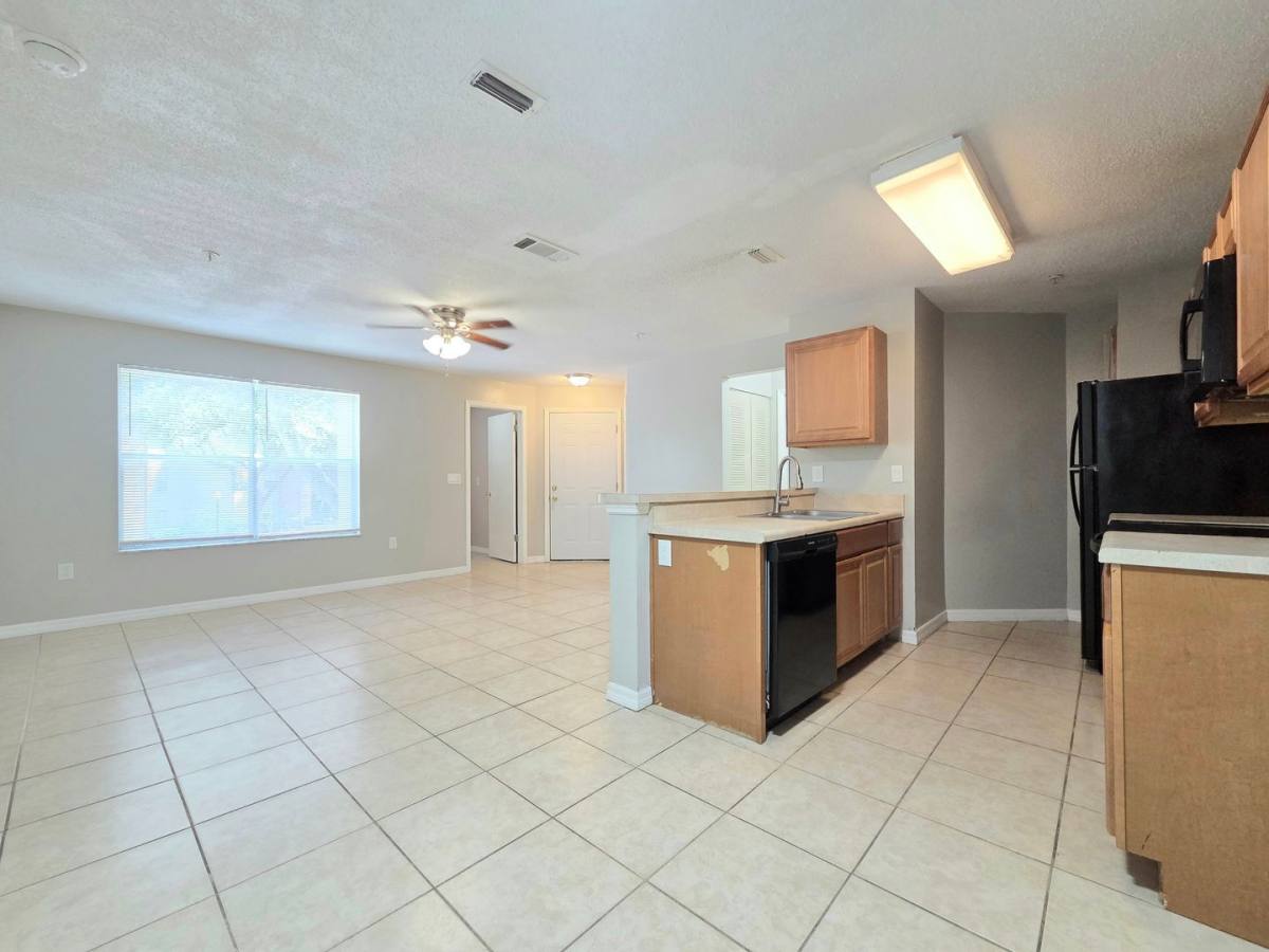 Condo for rent at 951 Salt Pond Place #201, Altamonte Springs, FL 32714