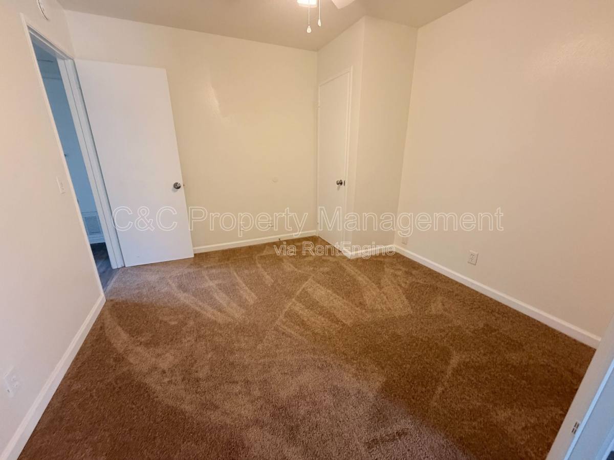 Apartment for rent at 219 Plymouth Dr #B, Vista, CA 92083