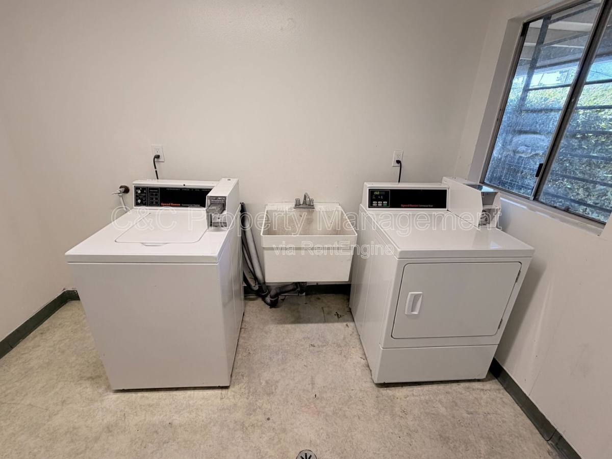 Apartment for rent at 219 Plymouth Dr #B, Vista, CA 92083