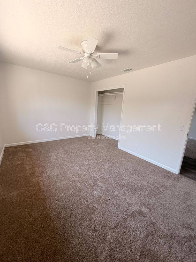 Apartment for rent at 219 Plymouth Dr #B, Vista, CA 92083