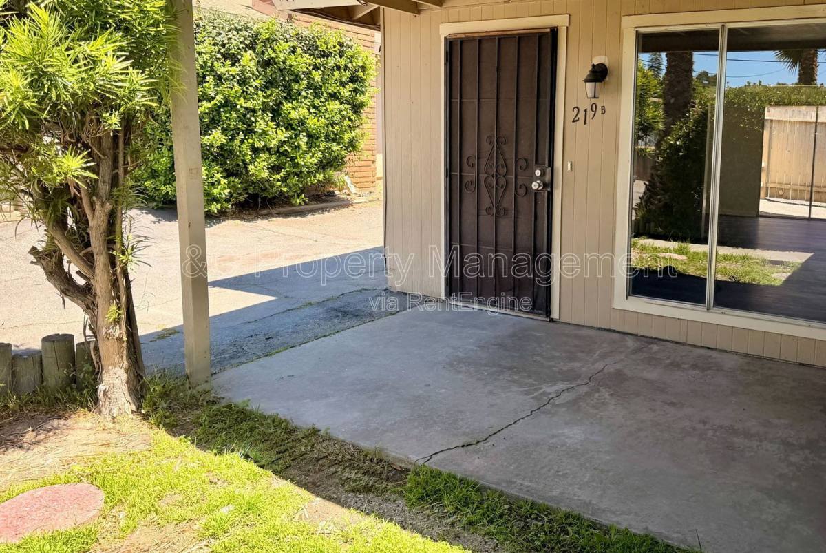 Apartment for rent at 219 Plymouth Dr #B, Vista, CA 92083