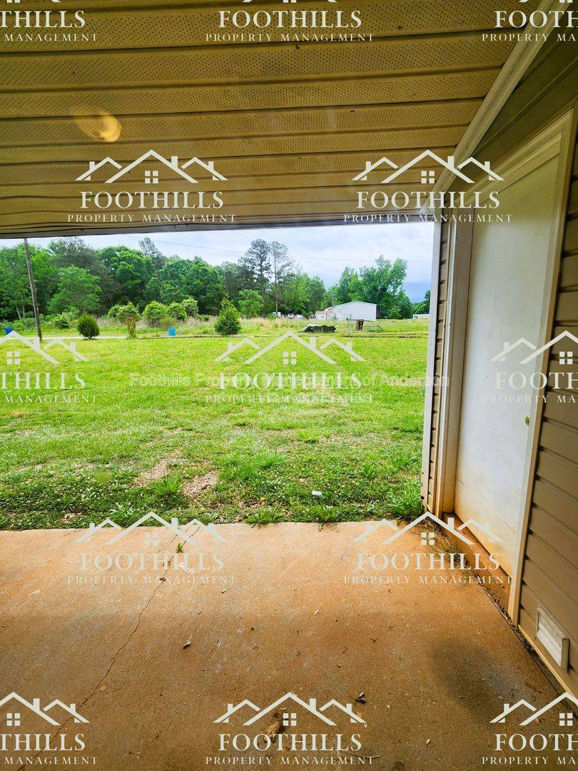 Apartment for rent at 208 N Major Rd #B, Belton, SC 29627