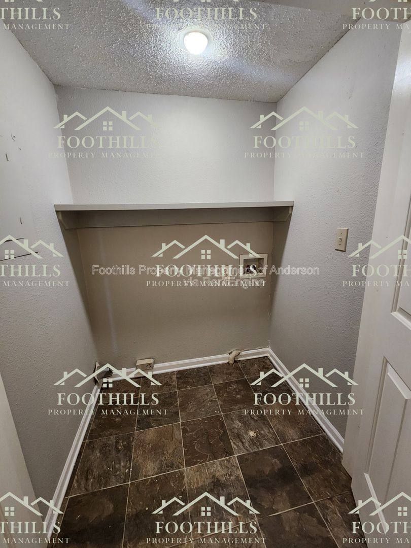 Apartment for rent at 208 N Major Rd #B, Belton, SC 29627