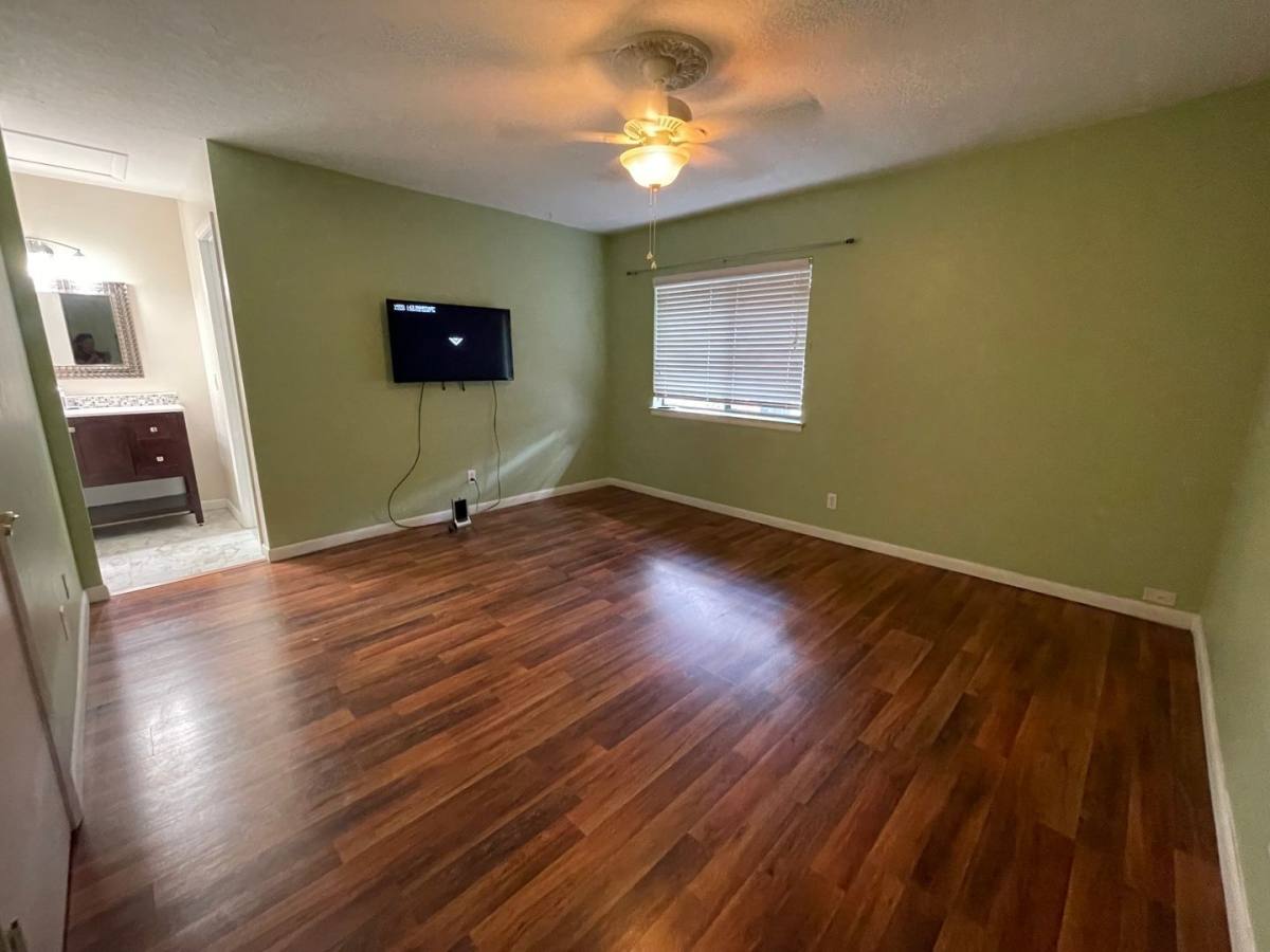 Townhouse for rent at 710 Raymond Circle, Altamonte Springs, FL 32714