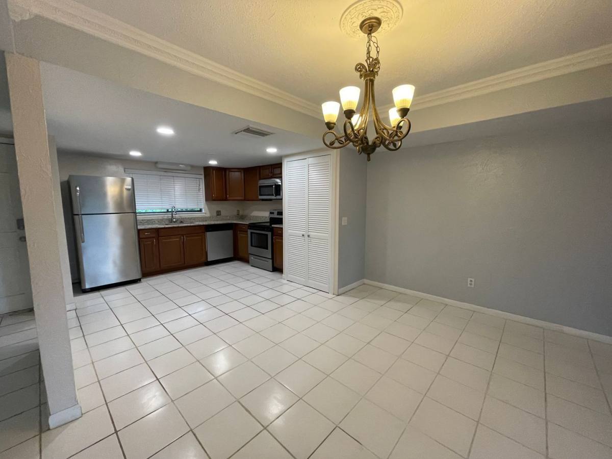 Townhouse for rent at 710 Raymond Circle, Altamonte Springs, FL 32714