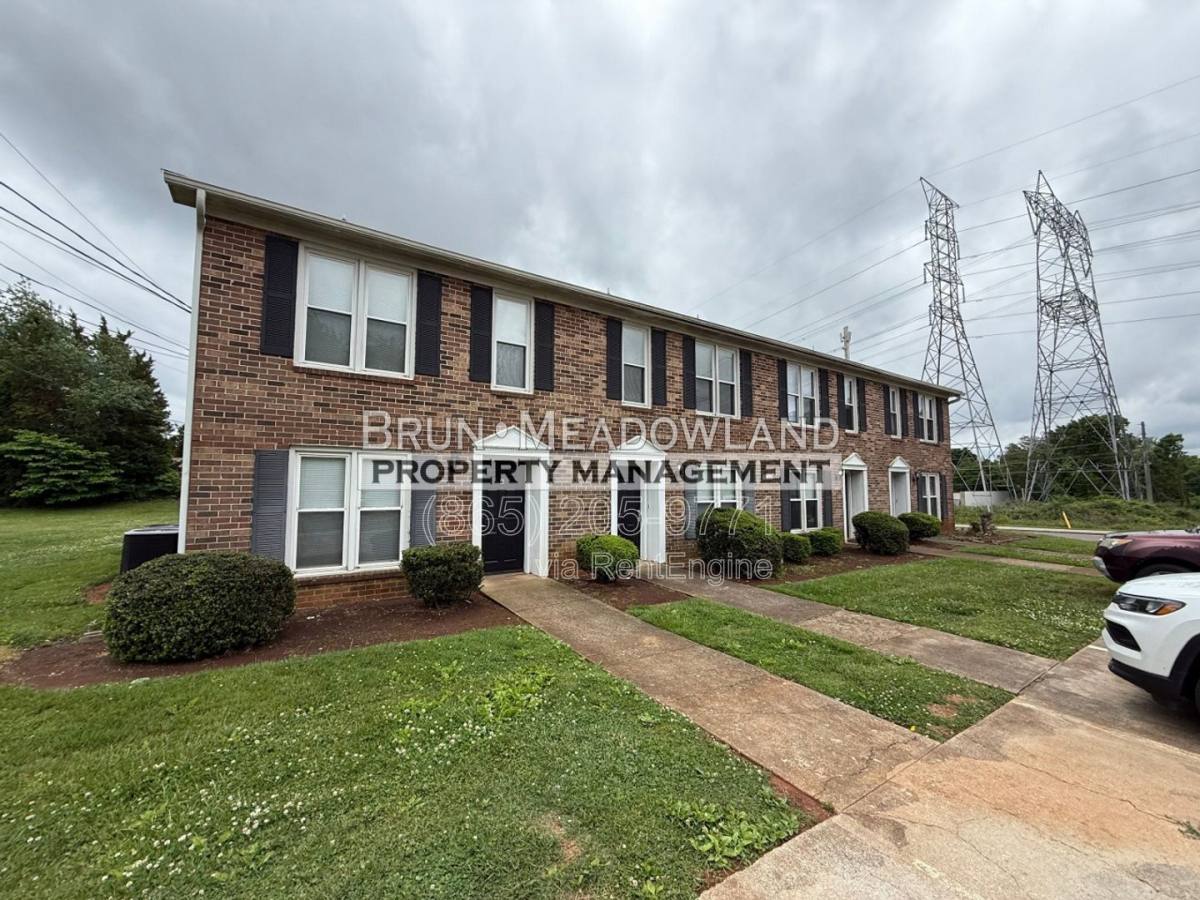 Apartment for rent at 9116 Parktop Lane NW #B, Knoxville, TN 37923