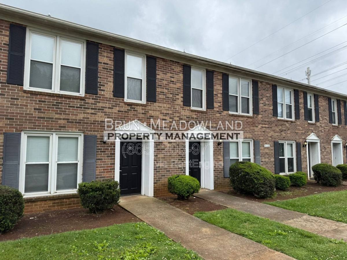 Apartment for rent at 9116 Parktop Lane NW #B, Knoxville, TN 37923