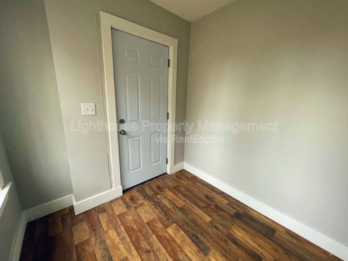 Apartment for rent at 618 Superior St #2, Benton Harbor, MI 49022