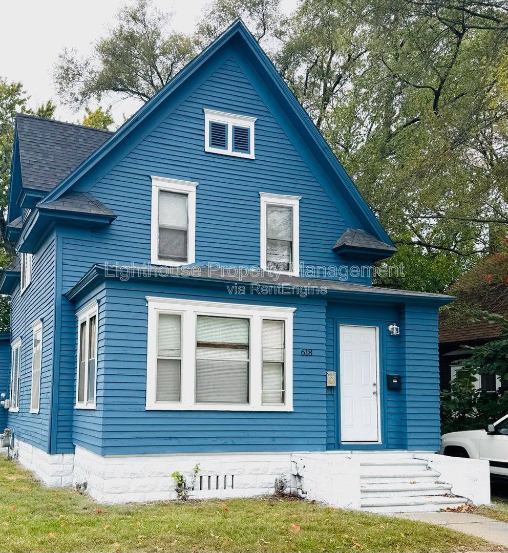 Apartment for rent at 618 Superior St #2, Benton Harbor, MI 49022