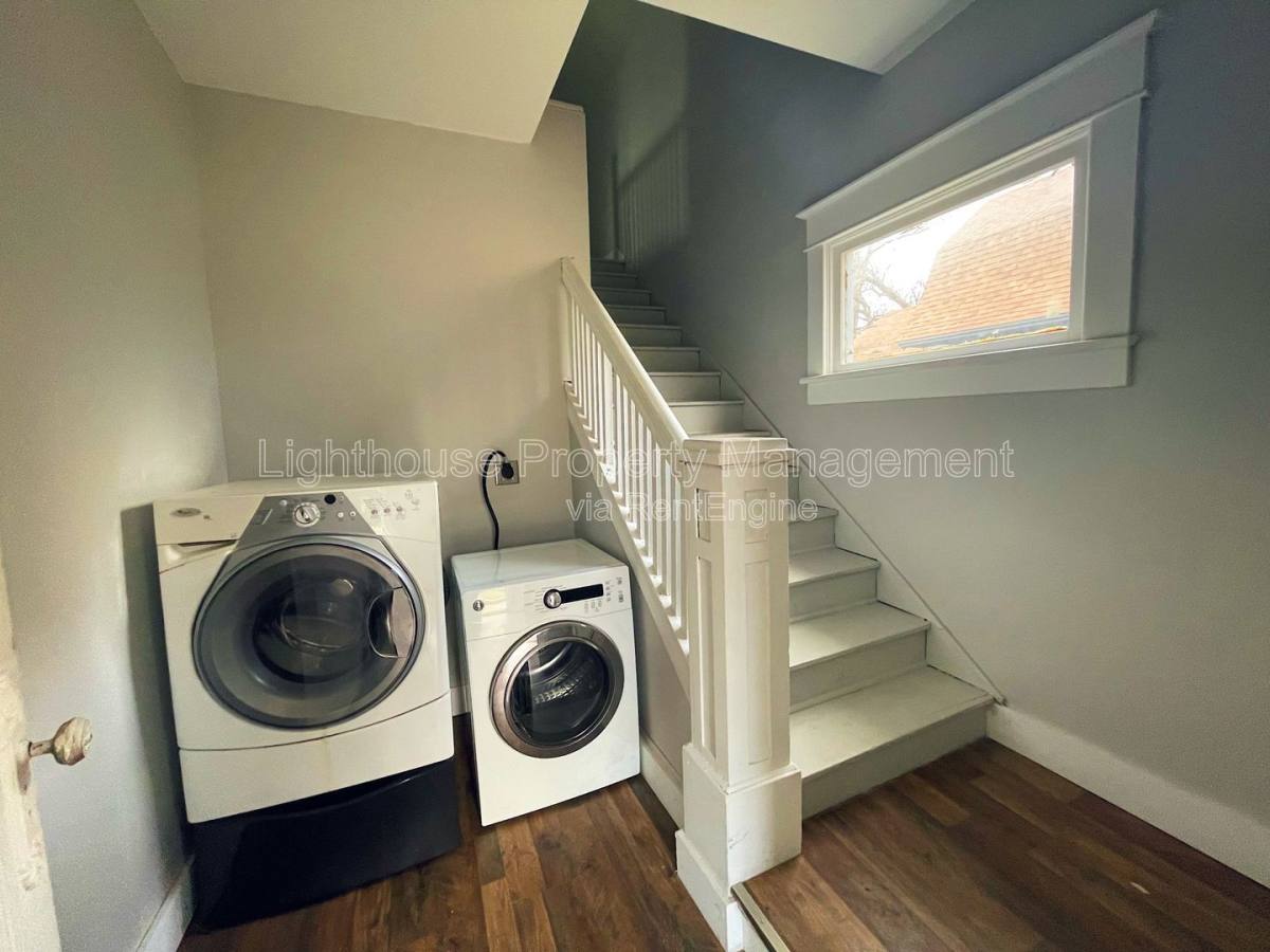 Apartment for rent at 618 Superior St #2, Benton Harbor, MI 49022