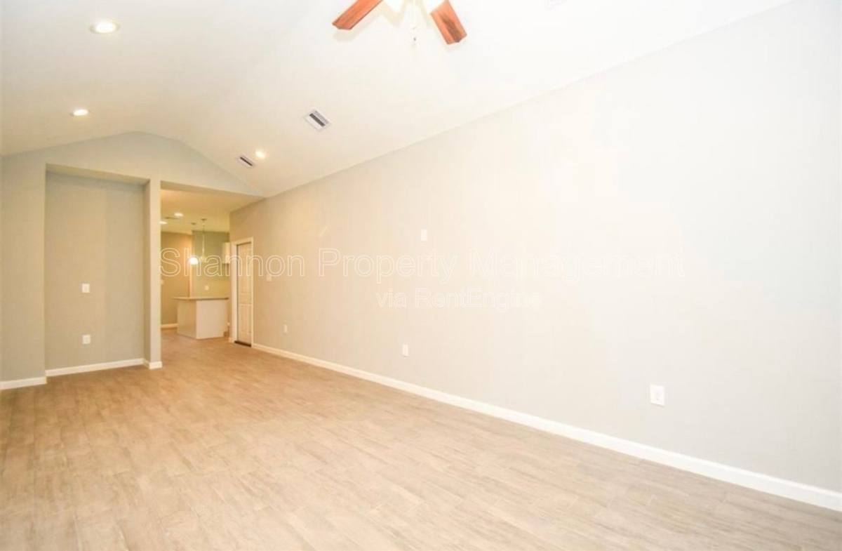 House for rent at 7941 Sparta St, Houston, TX 77028