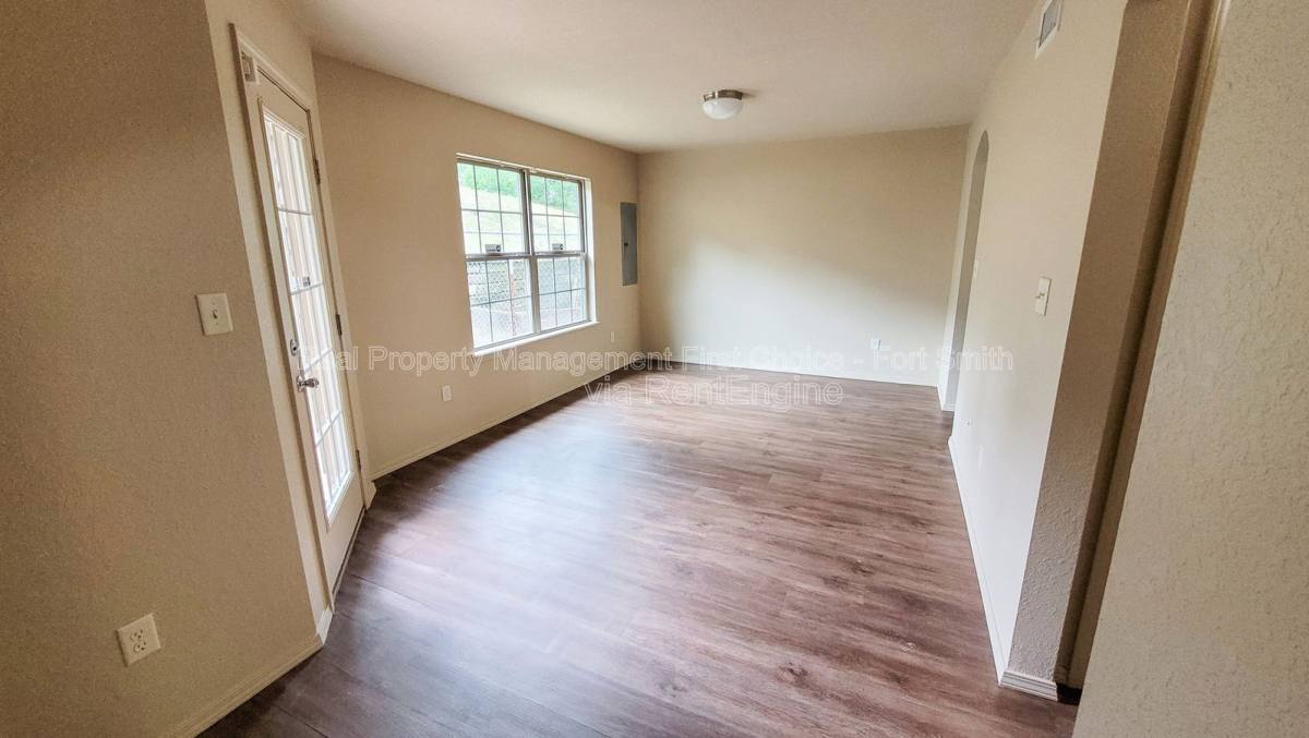 Apartment for rent at 3839 Old Jenny Lind Rd #A A, Fort Smith, AR 72901