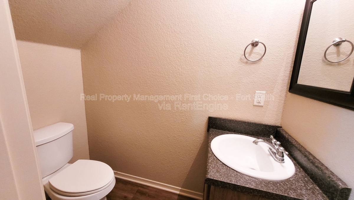 Apartment for rent at 3839 Old Jenny Lind Rd #A A, Fort Smith, AR 72901