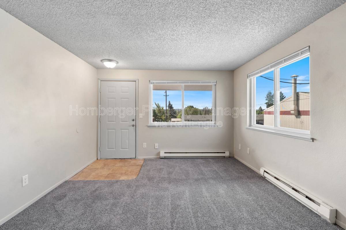Apartment for rent at 3203 N Smith St #12, Spokane, WA 99207
