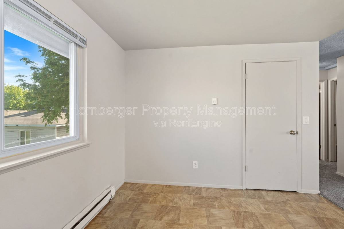 Apartment for rent at 3203 N Smith St #12, Spokane, WA 99207