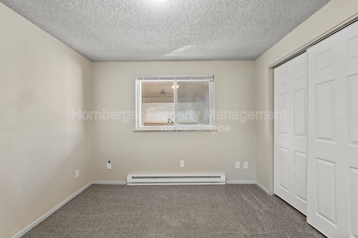 Apartment for rent at 3203 N Smith St #12, Spokane, WA 99207